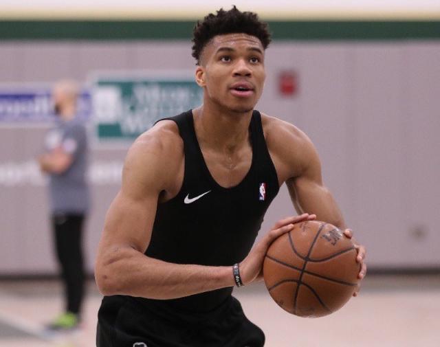 事激励着更 事激励着更